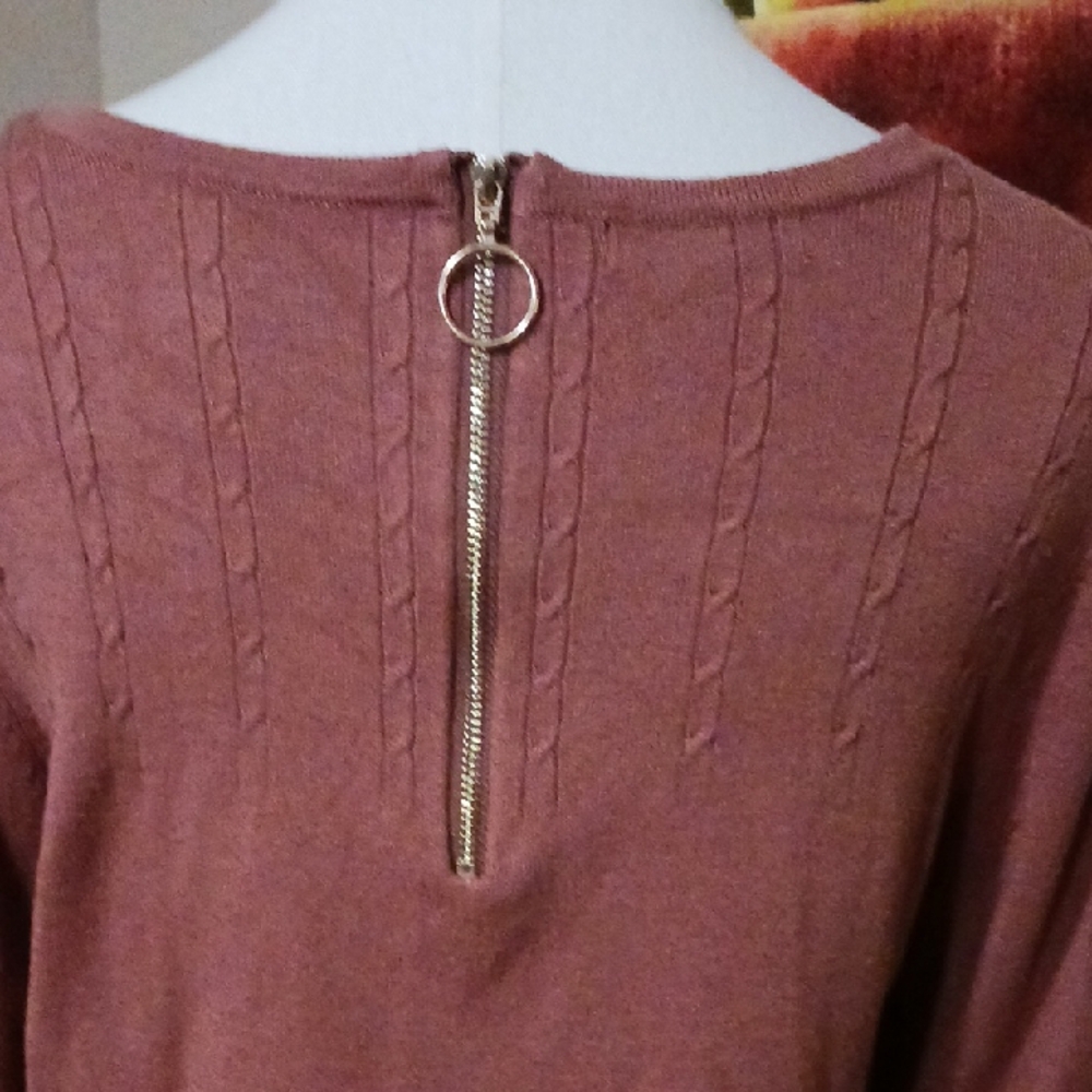 LETY&Me- Rusty Long Sleeve Top - Picture 9 of 14